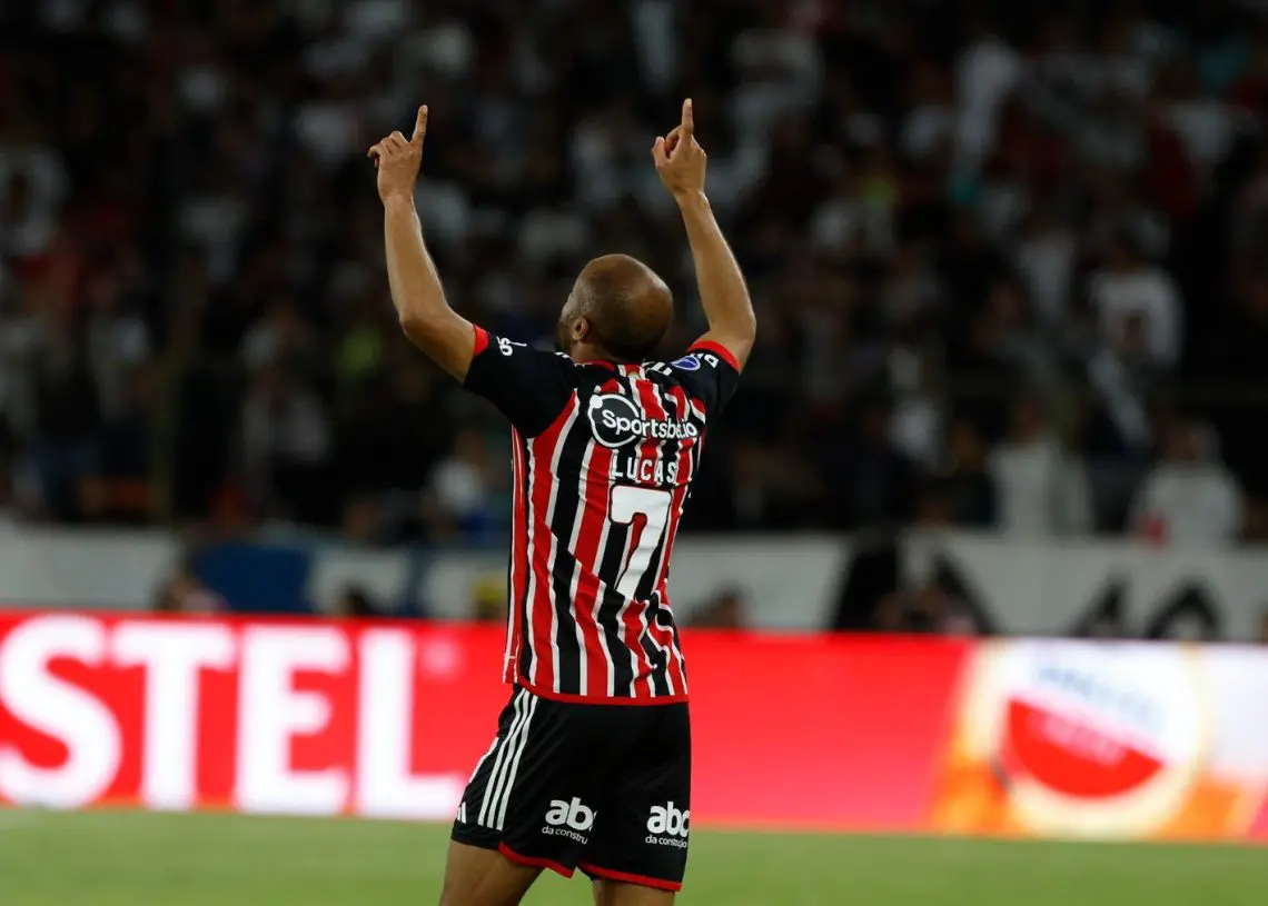 Twitter @LucasMoura7